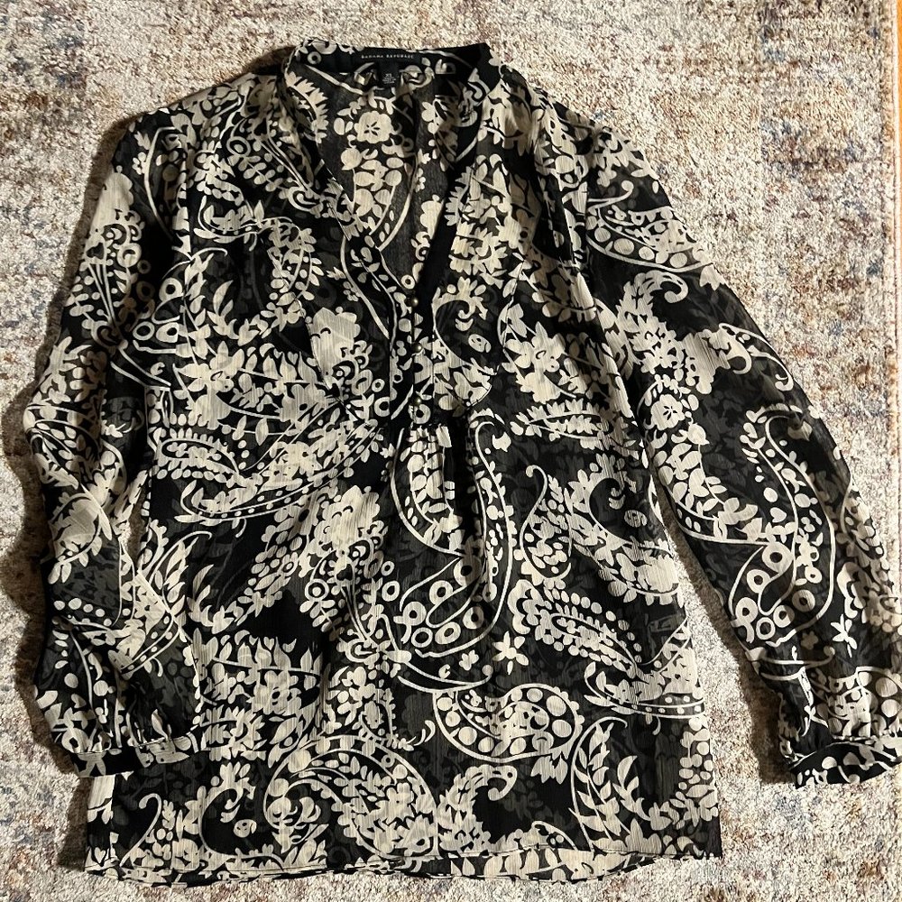 Banana Republic Long Sleeve Blouse Size XS